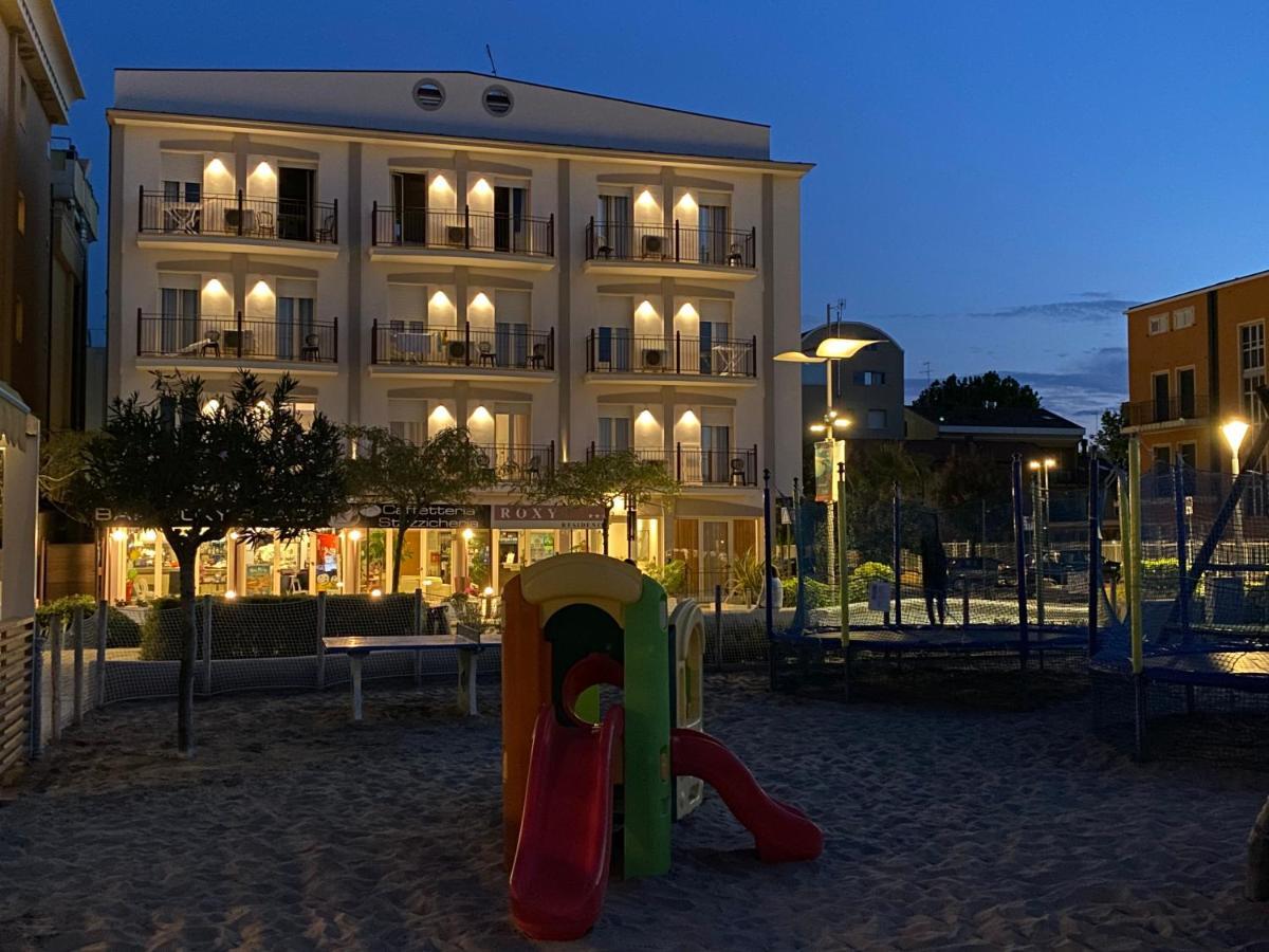 Residence Roxy Misano Adriatico Zewnętrze zdjęcie